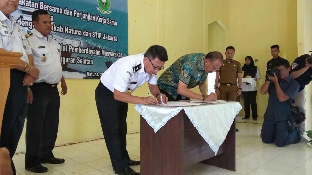 Penandatanganan Perjanjian Kerjasama antara Bakamla dengan Pemkab Natuna