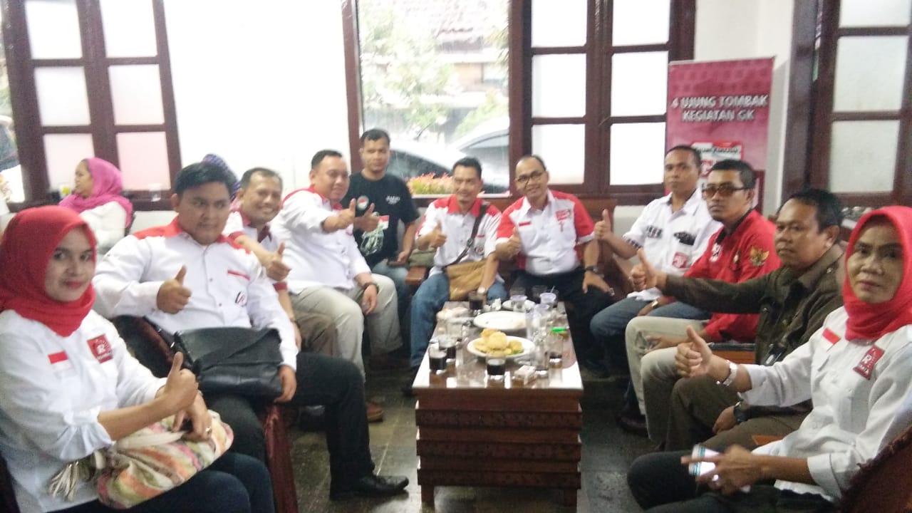 Rapat pembentukan Siger Bersatu di Lampung yang terdiri dari 50 relawan Jokowi