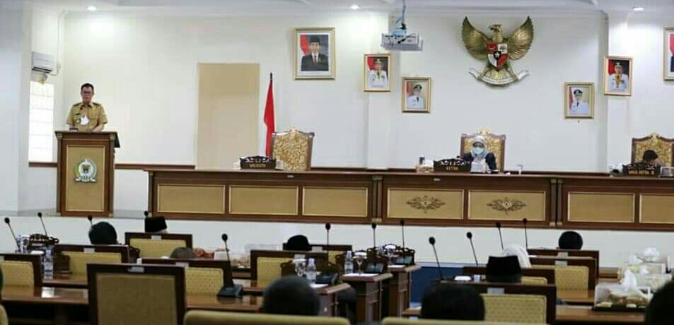 Rapat Paripurna Ke-XI Sidang Ke-I DPRD Pembahasan Tentang Rancangan ...