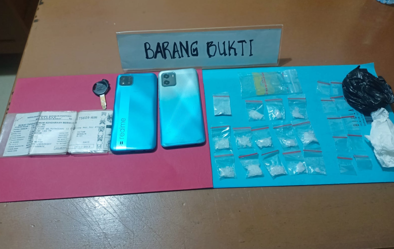 Teks Foto: Barang bukti narkoba yang berhasil diamankan.