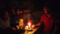 Warga Dusun di Landak 20 Tahun Hidup Tanpa Listrik