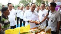 Polri dan Bulog Salurkan Beras Murah untuk Warga Madiun