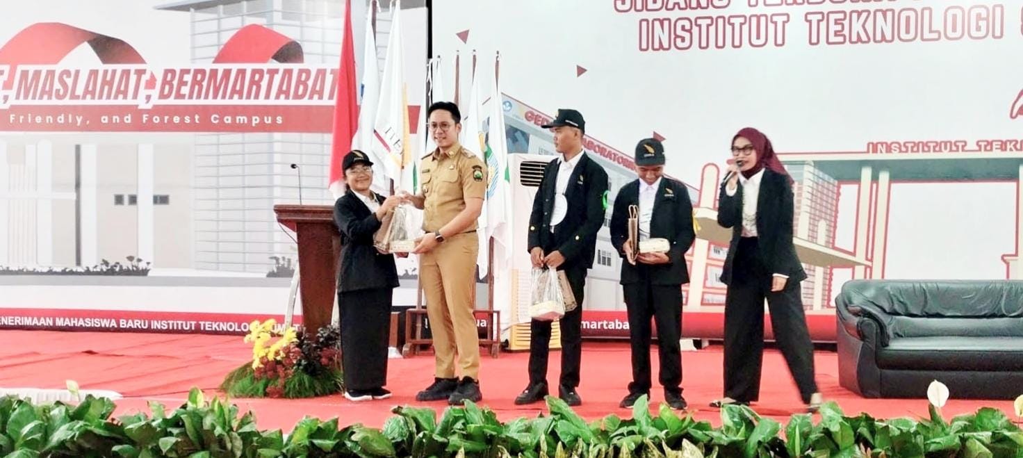 Bupati Egi Motivasi 4.929 Mahasiswa Baru ITERA