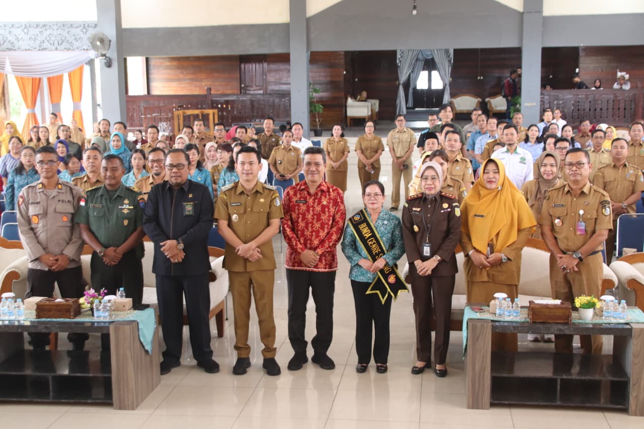 Wabup Sintang Ajak Jajaran Fokus Turunkan Stunting