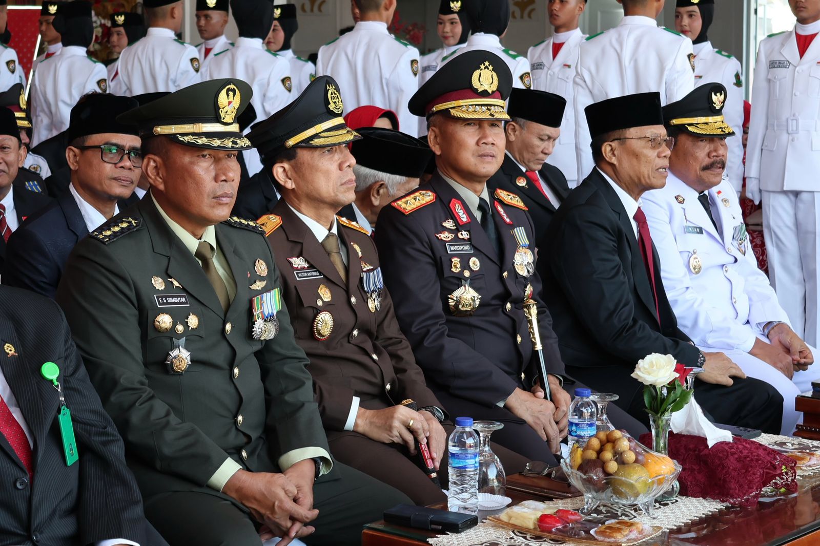 Kajati Bengkulu Victor Antonius Saragih Sidabutar bersama Ketua IAD menghadiri upacara HUT ke-80 RI di Gedung Daerah Balai Raya Semarak Bengkulu. Kajati Bengkulu Victor Antonius Saragih Sidabutar bersama Ketua IAD menghadiri upacara HUT ke-80 RI di Gedung Daerah Balai Raya Semarak Bengkulu.