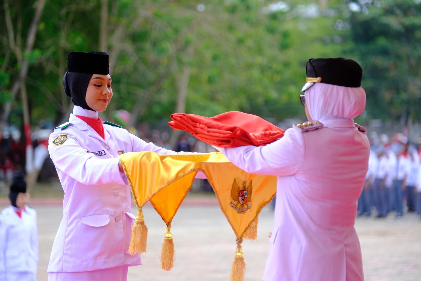 Bupati Gowa Sitti Husniah mengapresiasi Paskibraka yang sukses kibarkan Sang Merah Putih pada HUT RI ke-80