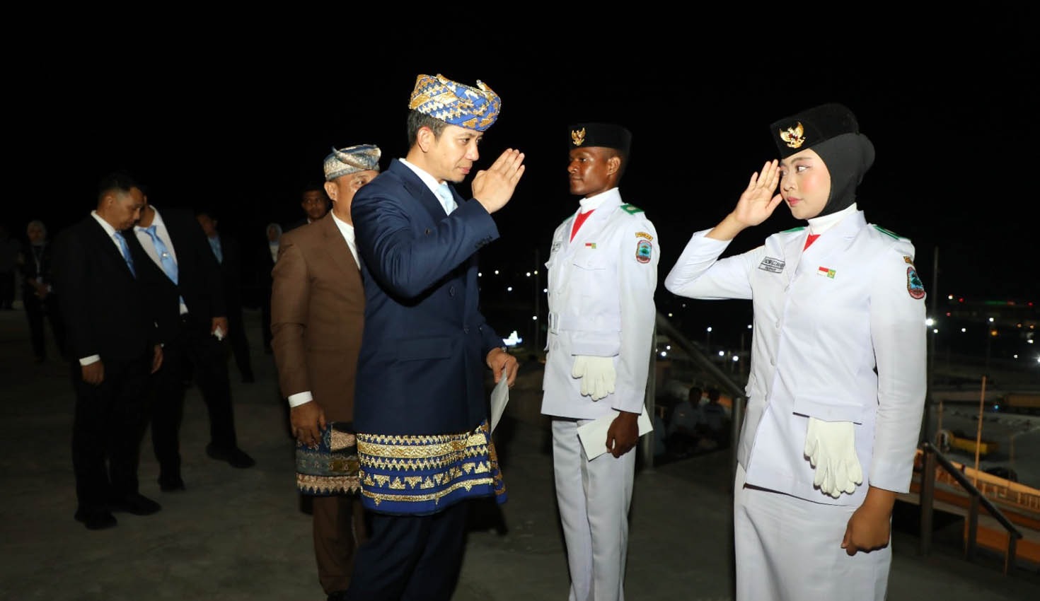 Radityo Egi Pratama secara resmi melepas Pasukan Pengibar Bendera Pusaka (Paskibraka) Kabupaten Lampung Selatan Tahun 2025.