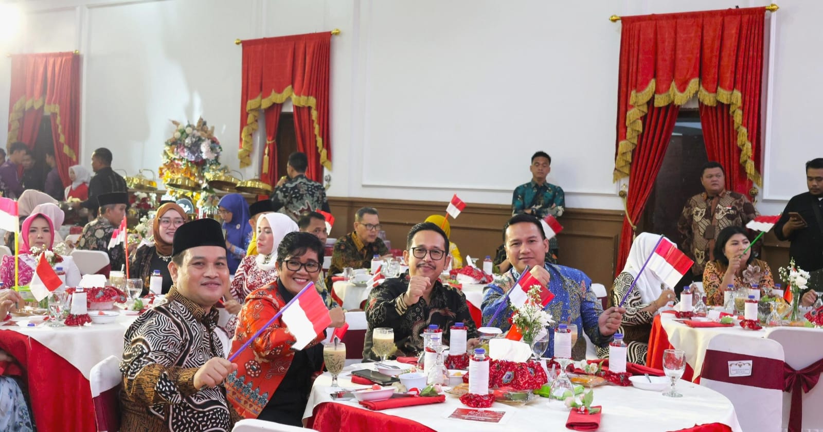 Asisten Kejati Bengkulu hadiri Malam Syukuran HUT RI ke-80 di Balai Raya Semarak.