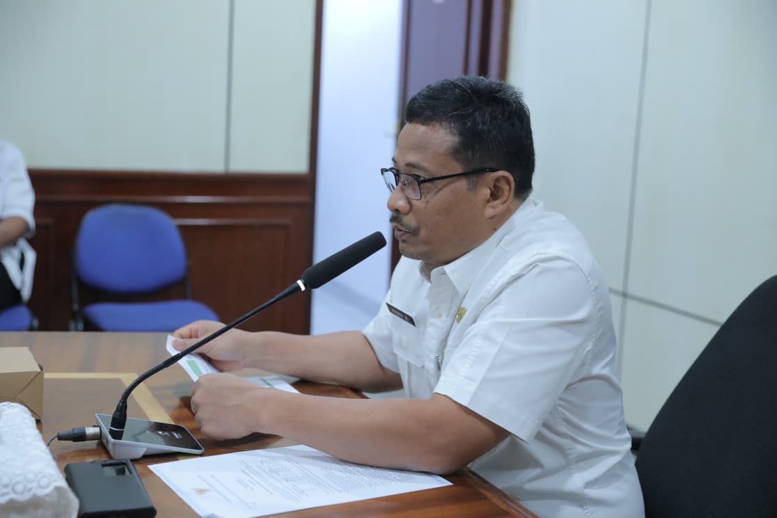 Pj Sekda Babel, Fery Afriyanto bersama Badan Perencanaan Pembangunan Daerah (Bappeda) di Ruang Romodong Kantor Gubernur, Rabu (20/8/2025).