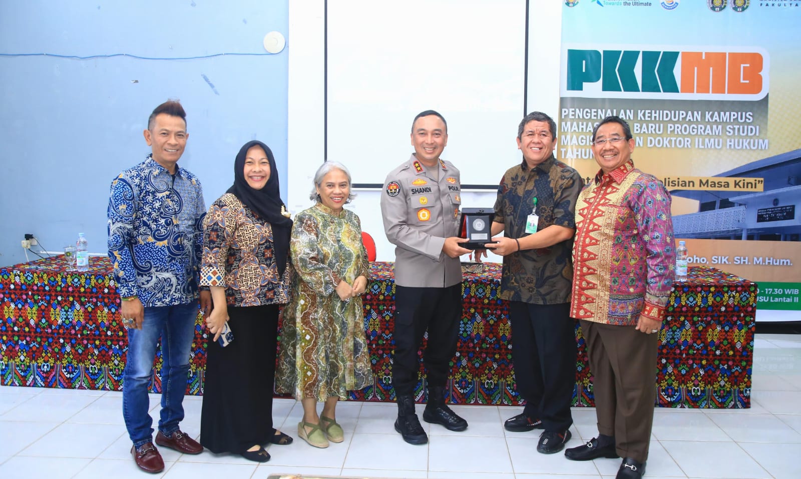 Kadivhumas Polri Irjen Pol. Sandi Nugroho ajak mahasiswa FH USU perkuat cinta tanah air dan persatuan bangsa dalam kuliah umum.