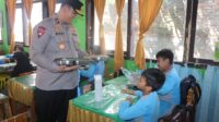 Wakapolda Bengkulu Brigjen Pol Dicky Sondani tinjau program makan bergizi gratis di SDN 78.
