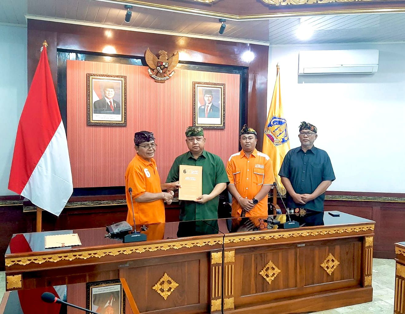 Partai Buruh Bali sampaikan enam tuntutan nasional lewat audiensi damai ke Pemda.