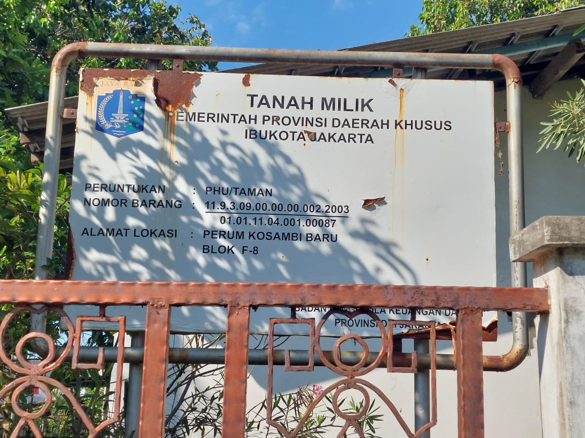 Fasos dan fasum sudah diserahkan pengembang kepada Pemerintah Daerah (Pemda), warga maupun pengurus RT/RW tidak berhak membongkarnya.