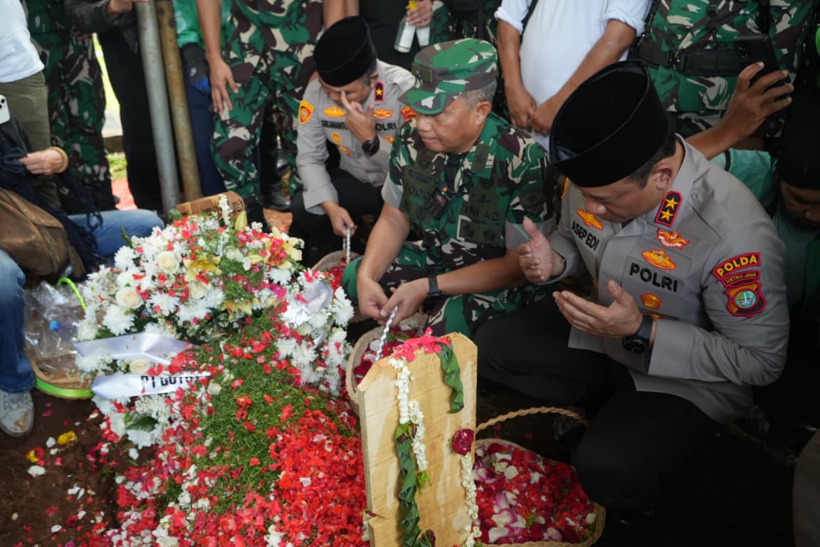 Kapolda Metro Pemakaman Affan Kurniawan