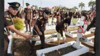 Kejati Bengkulu gelar ziarah dan tabur bunga di TMP Balai Buntar untuk memperingati HUT Kejaksaan ke-80.