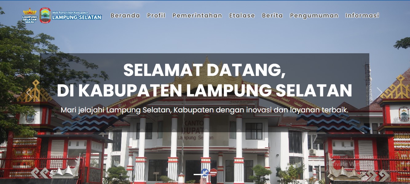Website resmi "lampungselatankab.go.id/pejabat"