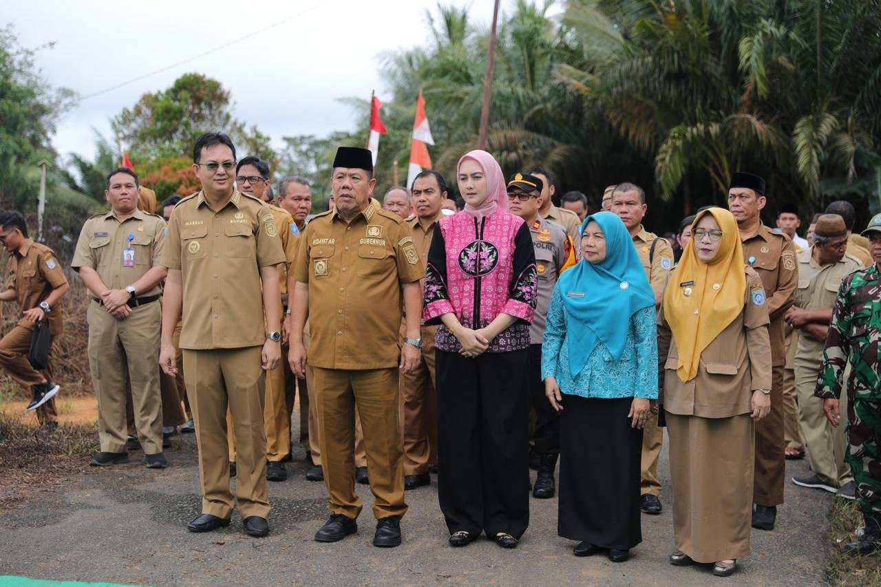 Gubernur Hidayat resmikan pembangunan SLB Negeri Kelapa. Gubernur Hidayat resmikan pembangunan SLB Negeri Kelapa.
