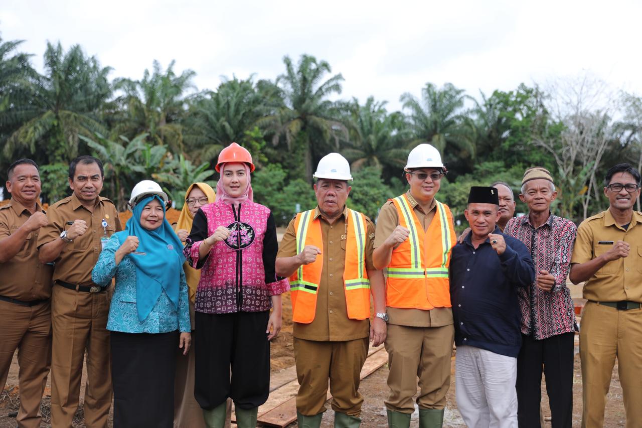 Gubernur Hidayat resmikan pembangunan SLB Negeri Kelapa.