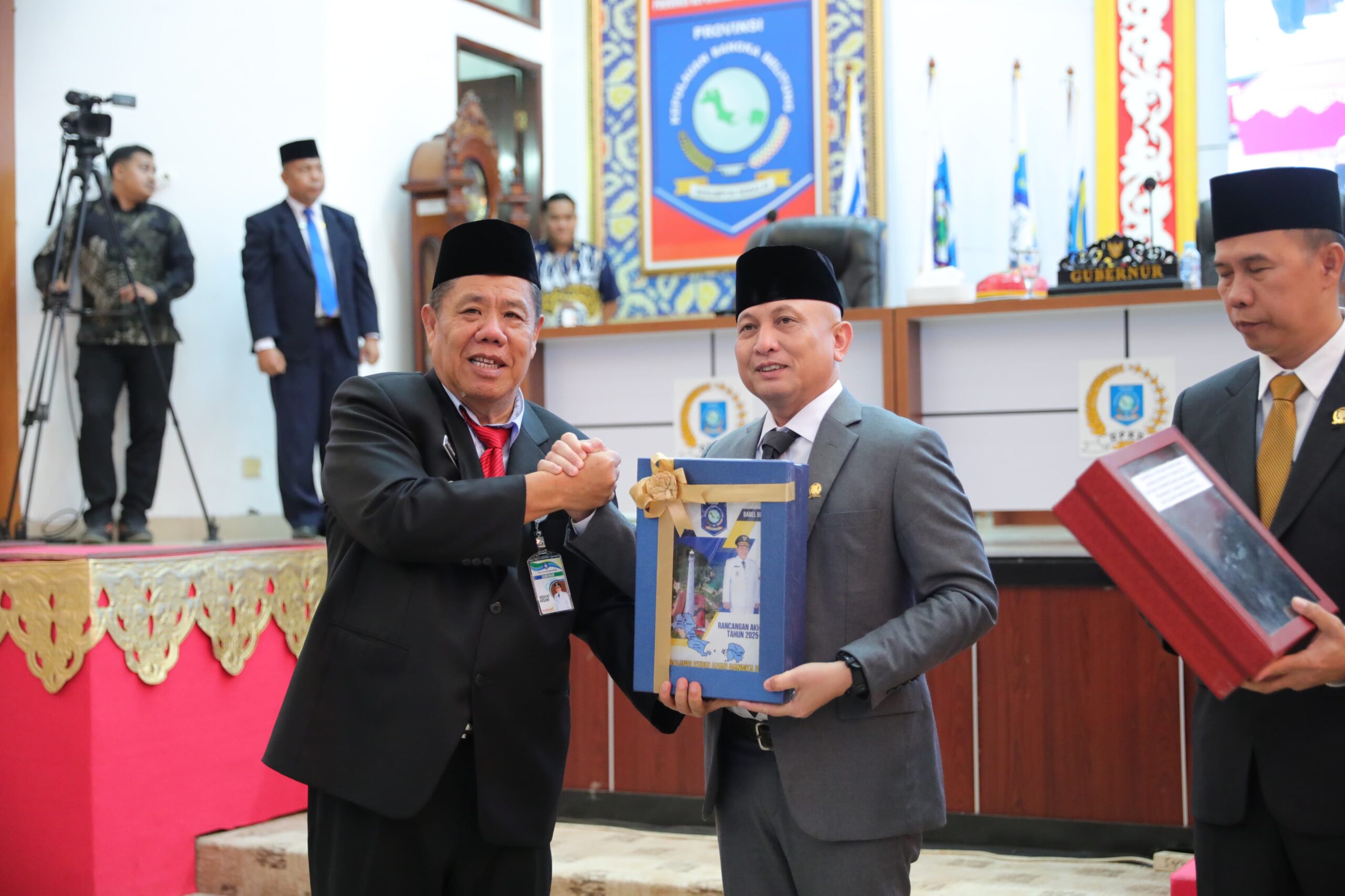 Gubernur Kepulauan Bangka Belitung (Babel), Hidayat Arsani, Sampaikan 3 Ranperda di DPRD