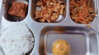 Ket. Menu MBG yang disajikan salah satu dapur MBG di Humbahas.