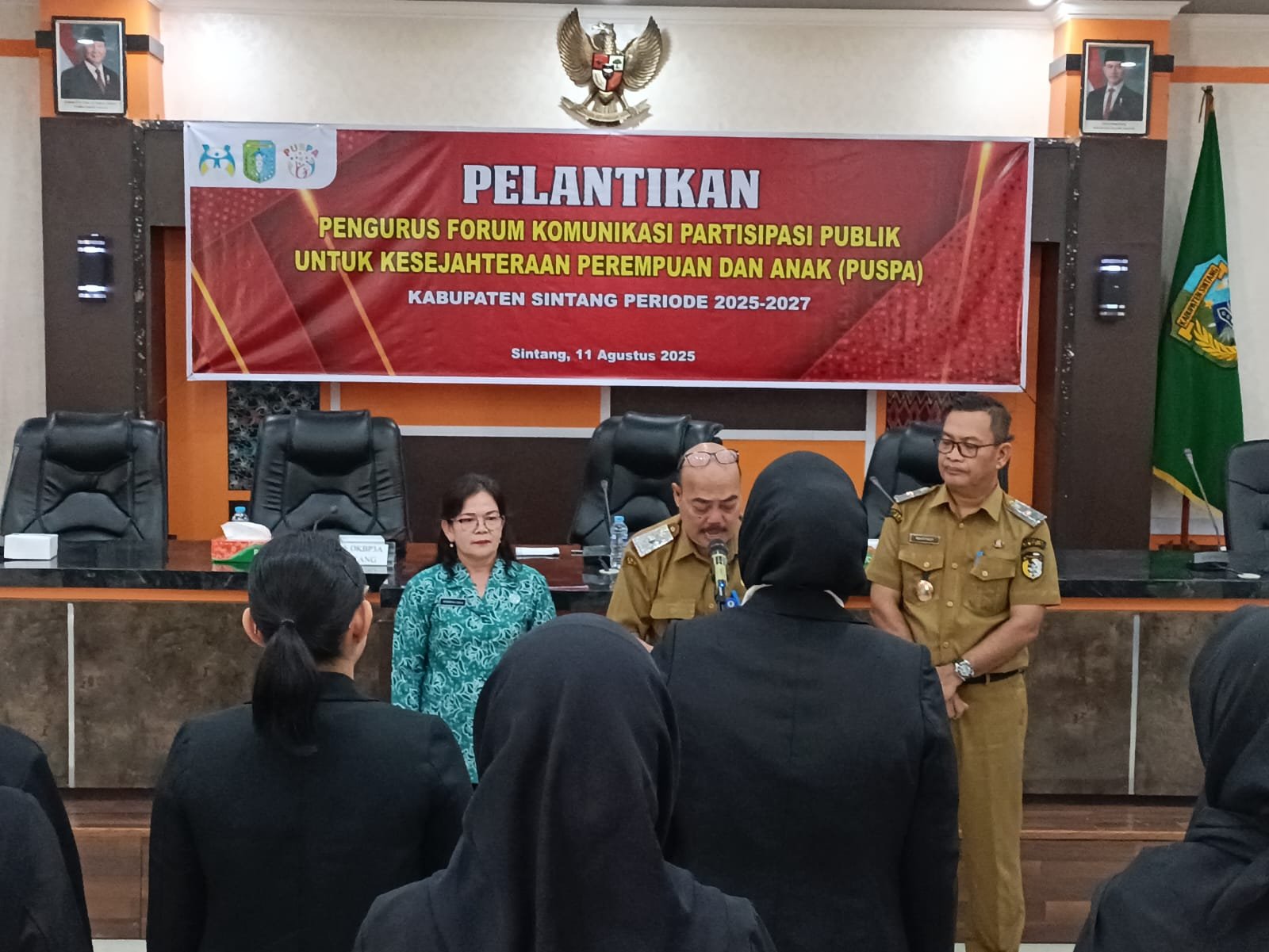 Sekda Sintang Kukuhkan Pengurus Forum PUSPA 2025-2027 Sekda Sintang Kukuhkan Pengurus Forum PUSPA 2025-2027