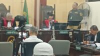 JPU meminta hakim menolak pledoi Charlie Chandra dalam kasus dugaan pemalsuan surat dan menuntut hukuman 5 tahun penjara di PN Tangerang.