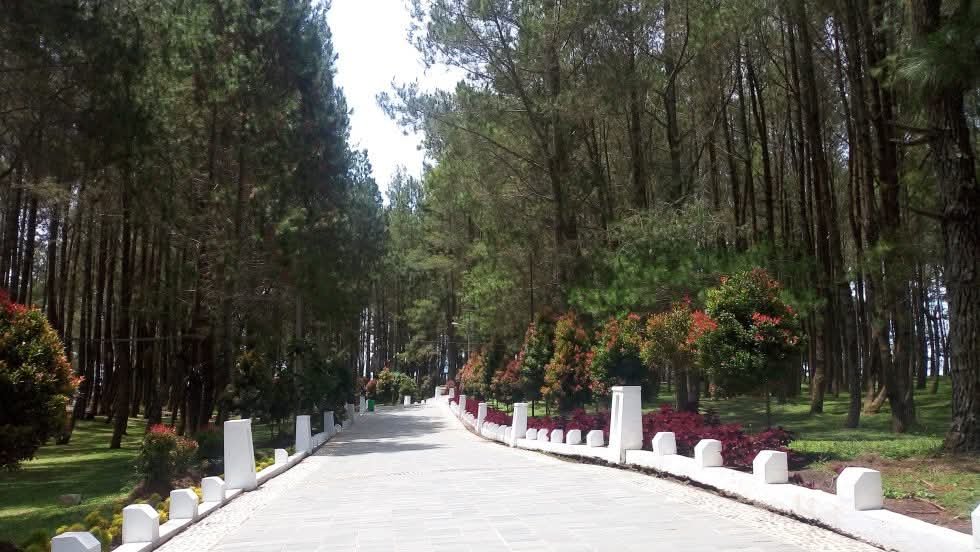 Objek Wisata Sipinsur, Desa Pearung, Kecamatan Paranginan