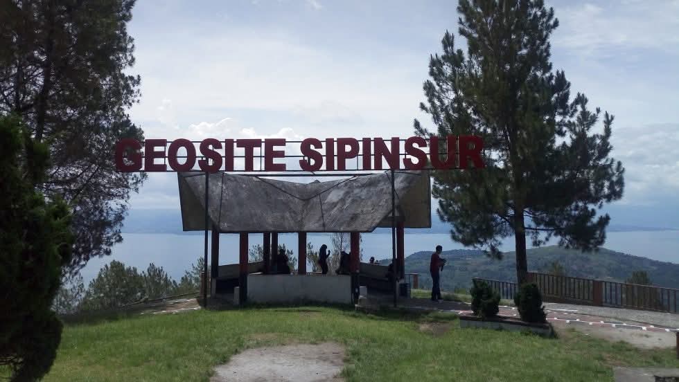 Objek Wisata Sipinsur, Desa Pearung, Kecamatan Paranginan