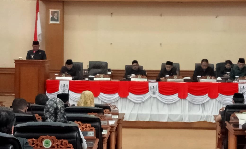 DPRD Majalengka Bahas Raperda Penetapan Hari Jadi Majalengka DPRD Majalengka Bahas Raperda Penetapan Hari Jadi Majalengka