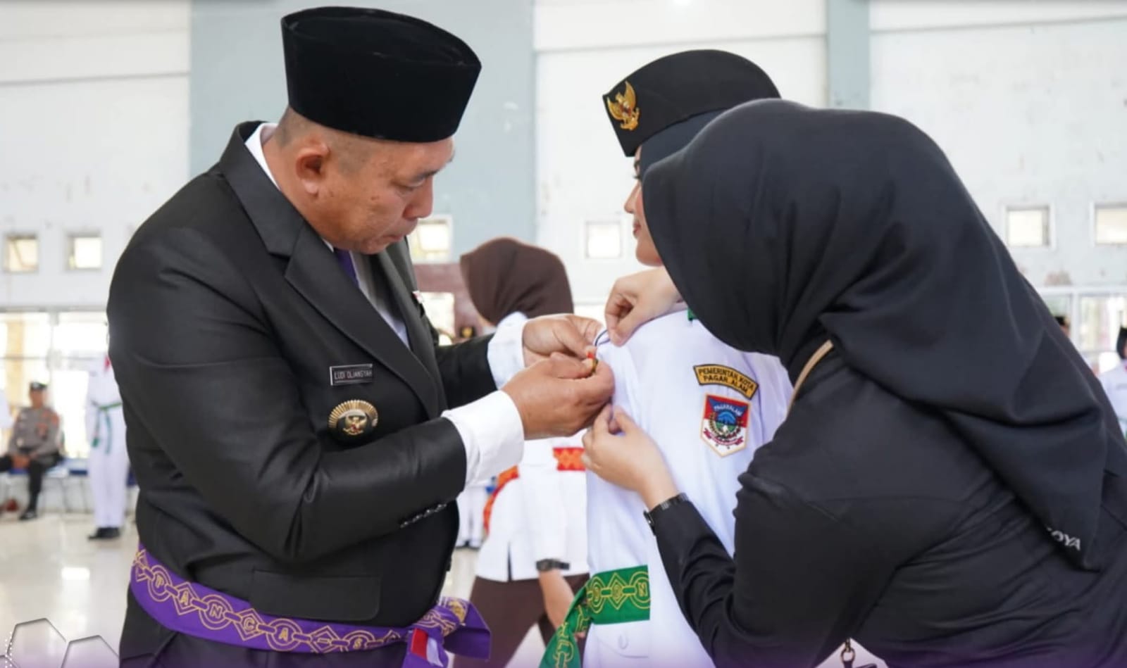 Wali Kota Kukuhkan 70 Anggota Paskibraka Pagaralam Wali Kota Kukuhkan 70 Anggota Paskibraka Pagaralam