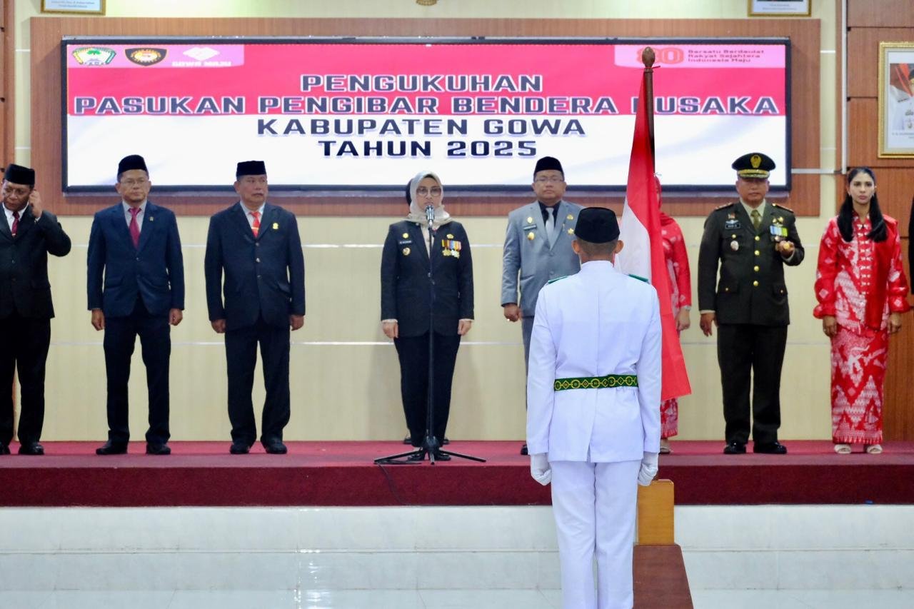 Bupati Gowa Kukuhkan 70 Anggota Paskibraka 2025
