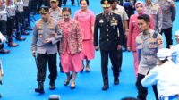 Kapolri Listyo Sigit memimpin acara pelepasan purna tugas Komjen Ahmad Dofiri