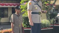 Kapolres Pagaralam AKBP Januar Kencana Setia Persada memimpin upacara Hari Juang Polri.