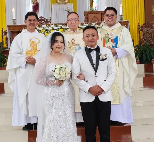 Pernikahan Bagus JB dan Olivia digelar khidmat di Tomohon.