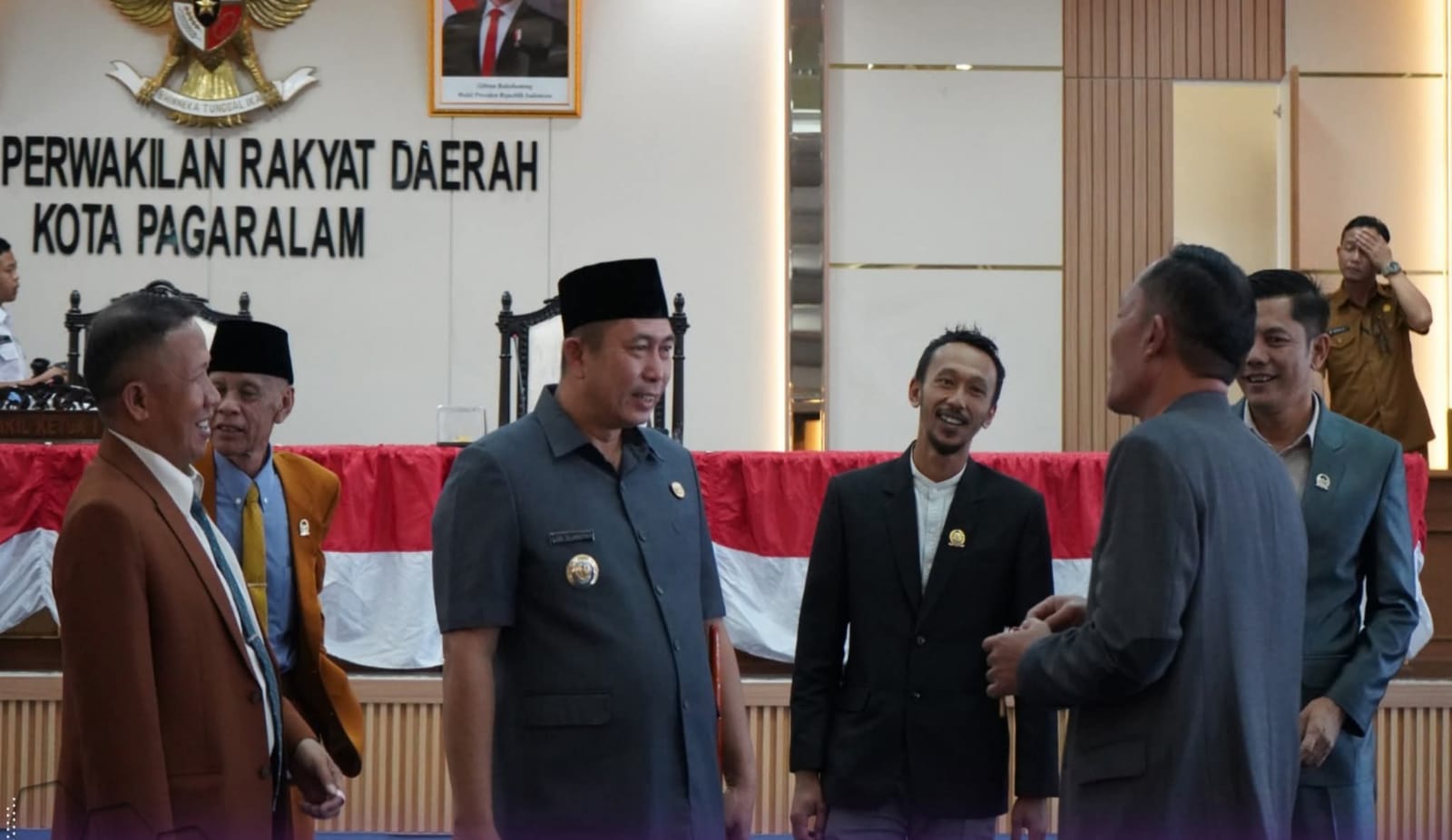 Wali Kota Pagaralam Ludi Oliansyah menghadiri Rapat Paripurna DPRD