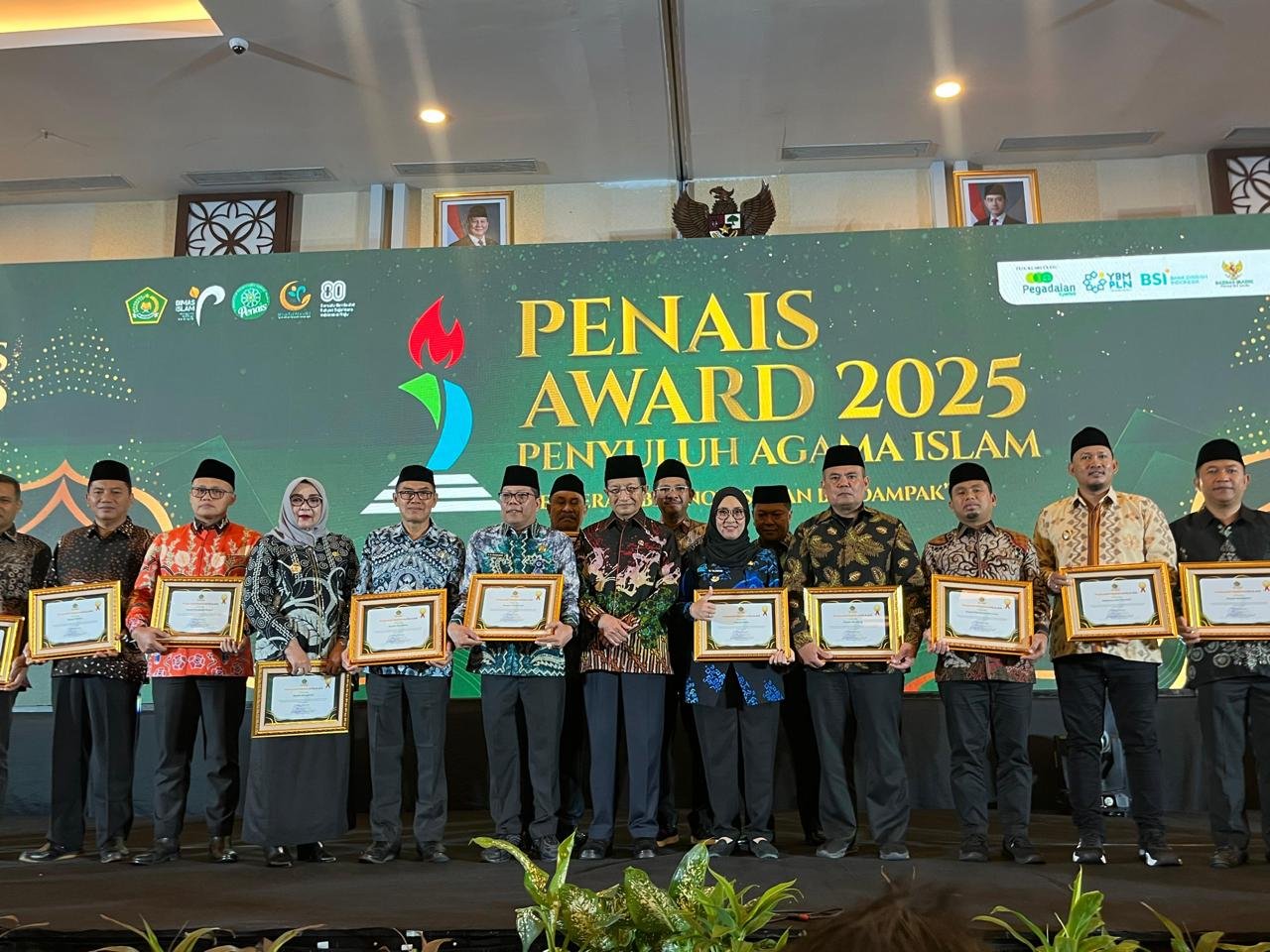 Bupati Gowa Raih PENAIS Award 2025 dari Kemenag RI