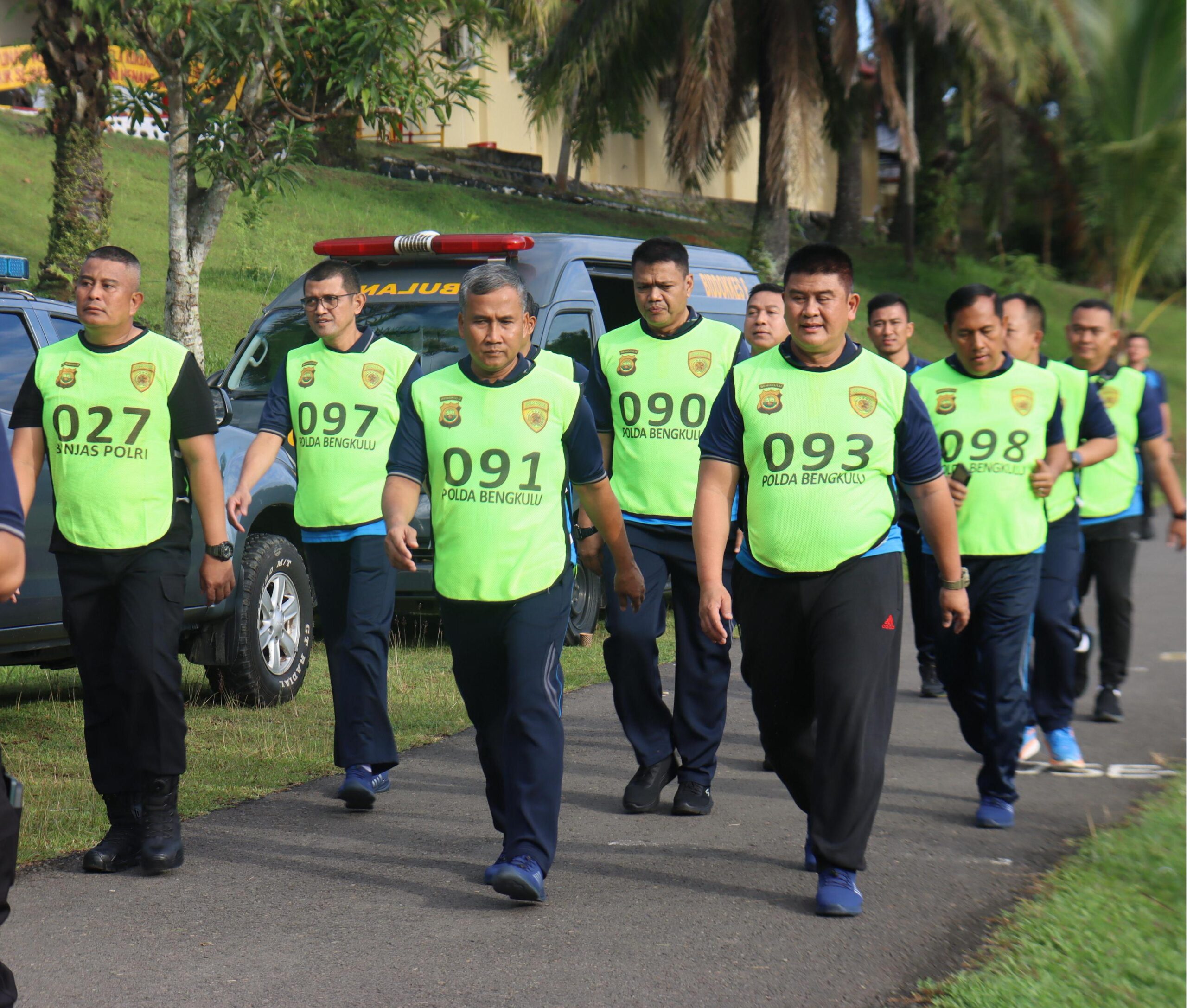 Kapolda Bengkulu bersama pejabat utama mengikuti kesamaptaan jasmani semester II 2025