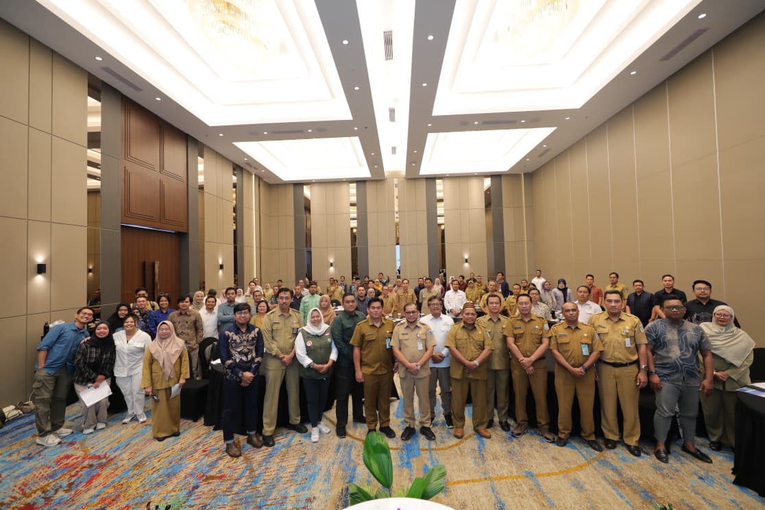 Pemprov Babel, YKAN, dan Yayasan Tahija meluncurkan program konservasi mangrove Serumpun Sebalai untuk mendukung ekonomi biru dan restorasi pesisir.