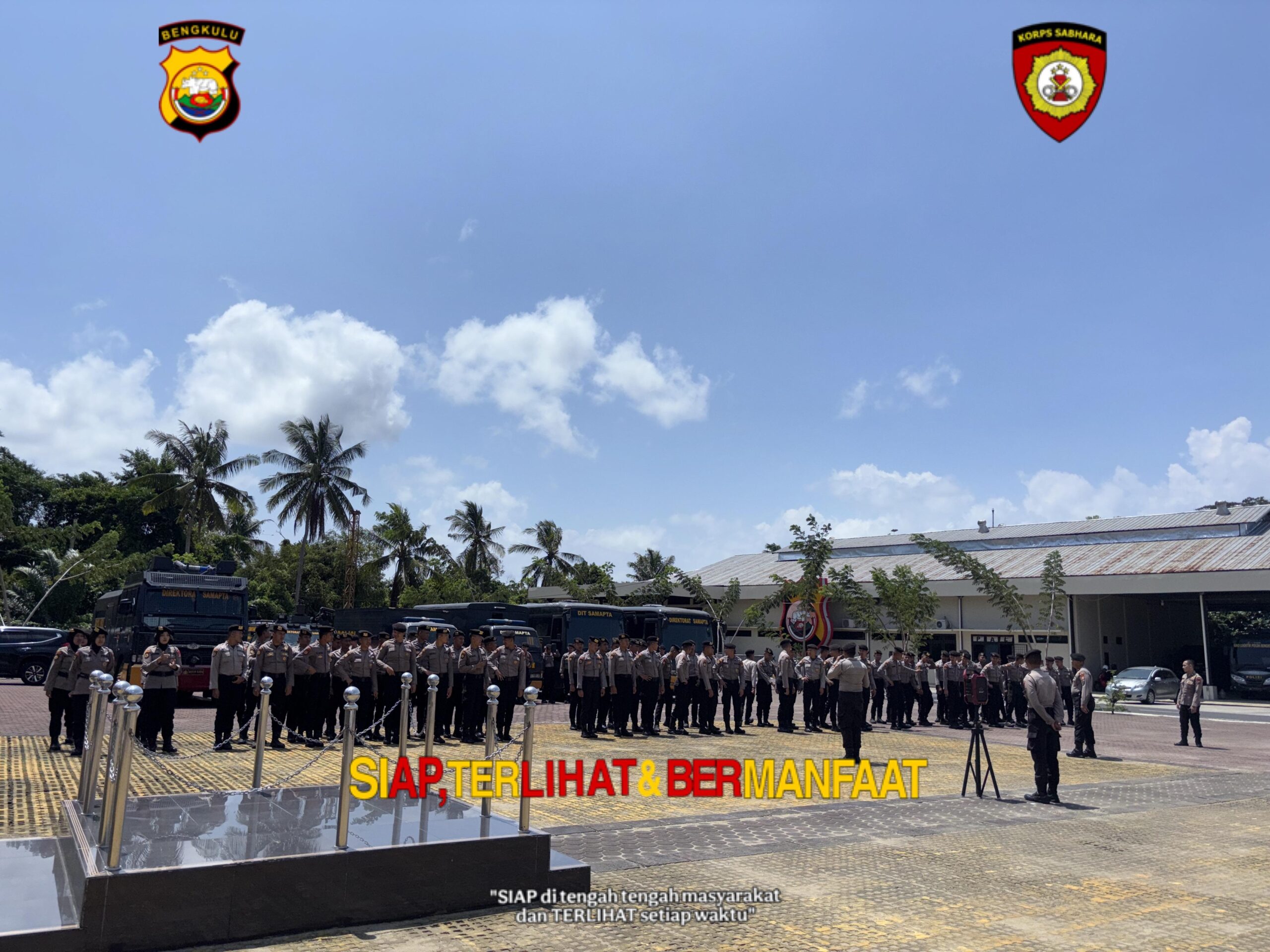 Ditsamapta Polda Bengkulu menggelar apel pasukan dan pengecekan kendaraan khusus untuk memastikan kesiapsiagaan dalam pengendalian massa di Bengkulu.