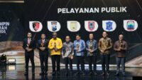 Bupati Lampung Selatan Radityo Egi Pratama raih penghargaan iNews TV 2025 atas kepemimpinannya yang terbuka dan tanpa batas sosial dalam pelayanan publik.