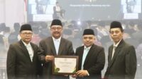 Bupati Sukabumi H. Asep Japar raih Baznas Award 2025 kategori Kepala Daerah Pendukung Gerakan Zakat Indonesia, diserahkan langsung di Jakarta