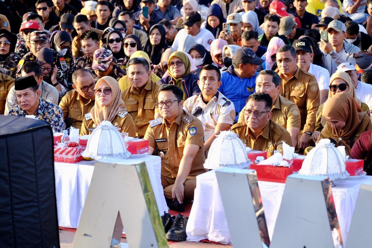 Acara dihadiri Forum Koordinasi Pimpinan Daerah, Sekretaris Daerah Gowa, perwakilan partai politik, tokoh agama, tokoh masyarakat, pemuda, mahasiswa, serta perangkat desa dan kelurahan. Acara dihadiri Forum Koordinasi Pimpinan Daerah, Sekretaris Daerah Gowa, perwakilan partai politik, tokoh agama, tokoh masyarakat, pemuda, mahasiswa, serta perangkat desa dan kelurahan.