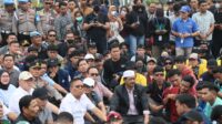 Kapolda duduk bersama massa, dengarkan aspirasi, dan pastikan suasana kondusif hingga akhir.