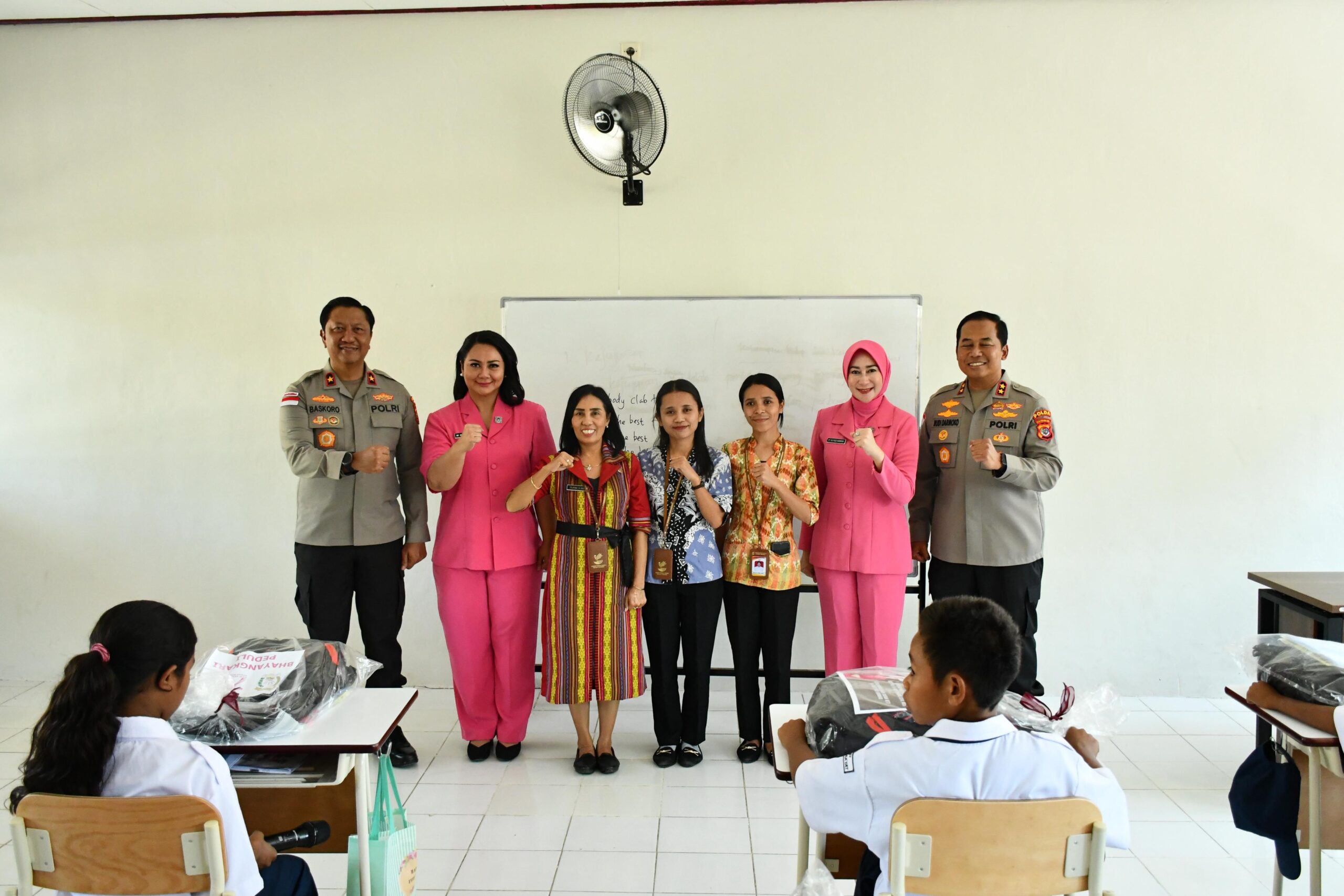 Kapolda NTT kunjungi SRM 19 Naibonat,