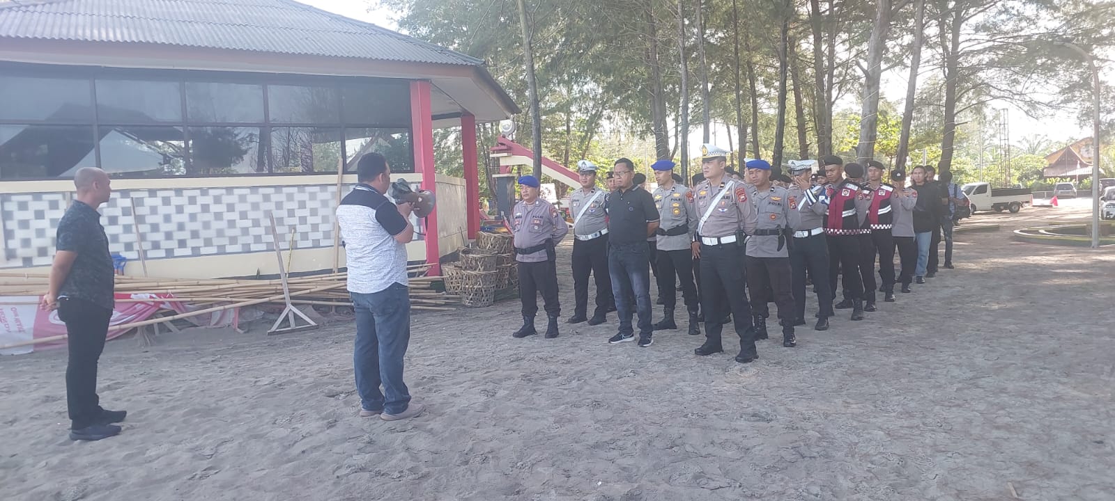 Polda Bengkulu menggelar apel KRYD premanisme dan pungli di Pantai Panjang,
