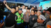 Kapolri Jenderal Listyo Sigit Prabowo mengapresiasi komunitas ojol, buruh, ormas, TNI, dan Polri yang ikut memulihkan situasi nasional serta mengajak masyarakat menjaga persatuan.