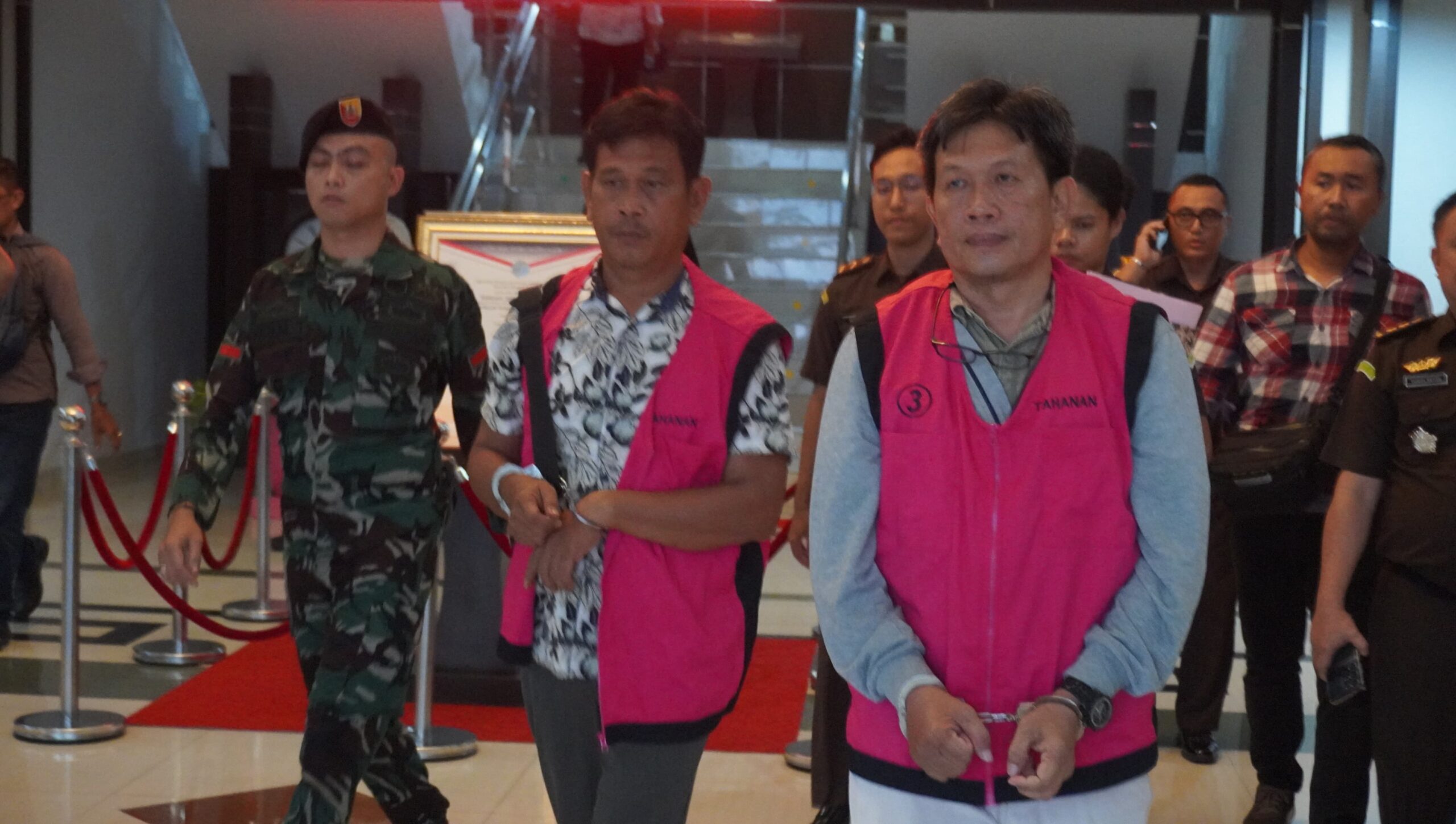 HN dan RG tersangka korupsi dana hibah GKE