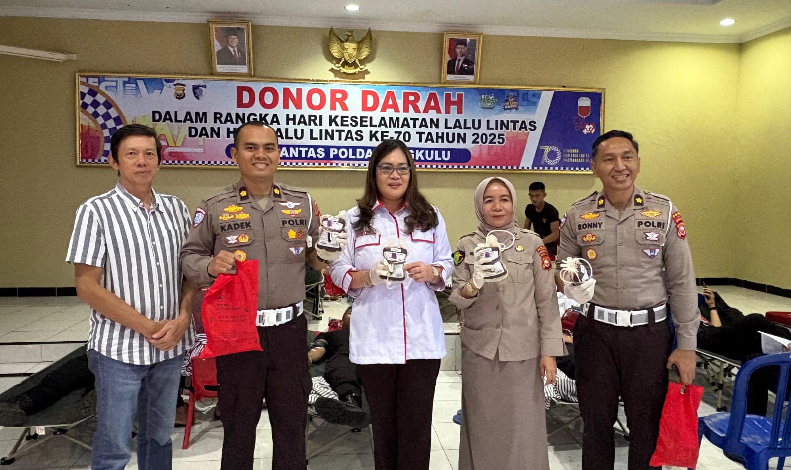 Ditlantas Polda Bengkulu menggelar donor darah di HUT Lalu Lintas ke-70