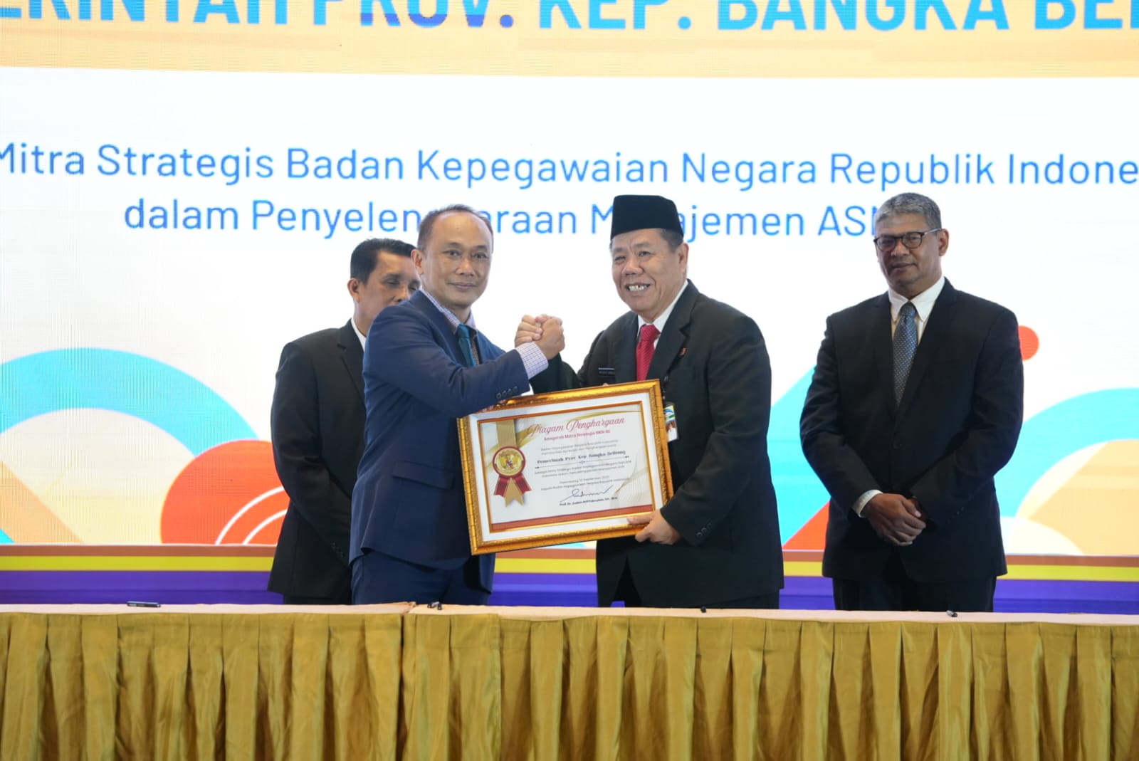 Pemprov Bangka Belitung meraih nilai indeks sistem merit tertinggi dan menerima BKN Award 2025.