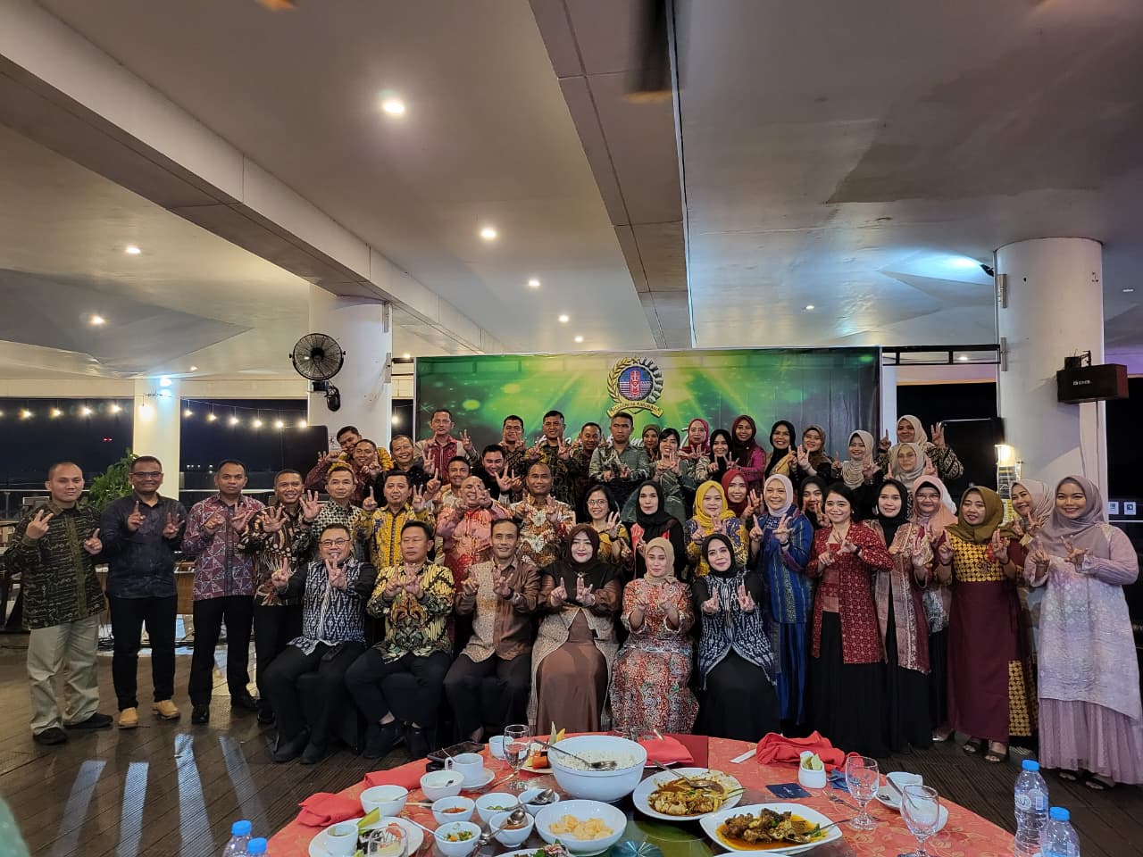 Danrem 121/Abw Brigjen TNI Purnomosidi melepas tujuh Perwira Menengah pada Malam Ramah Tamah di Pontianak.